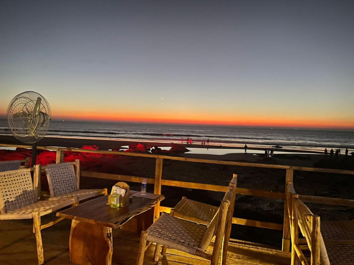 Ukiyo Beach Resort 만드렘 외부 사진