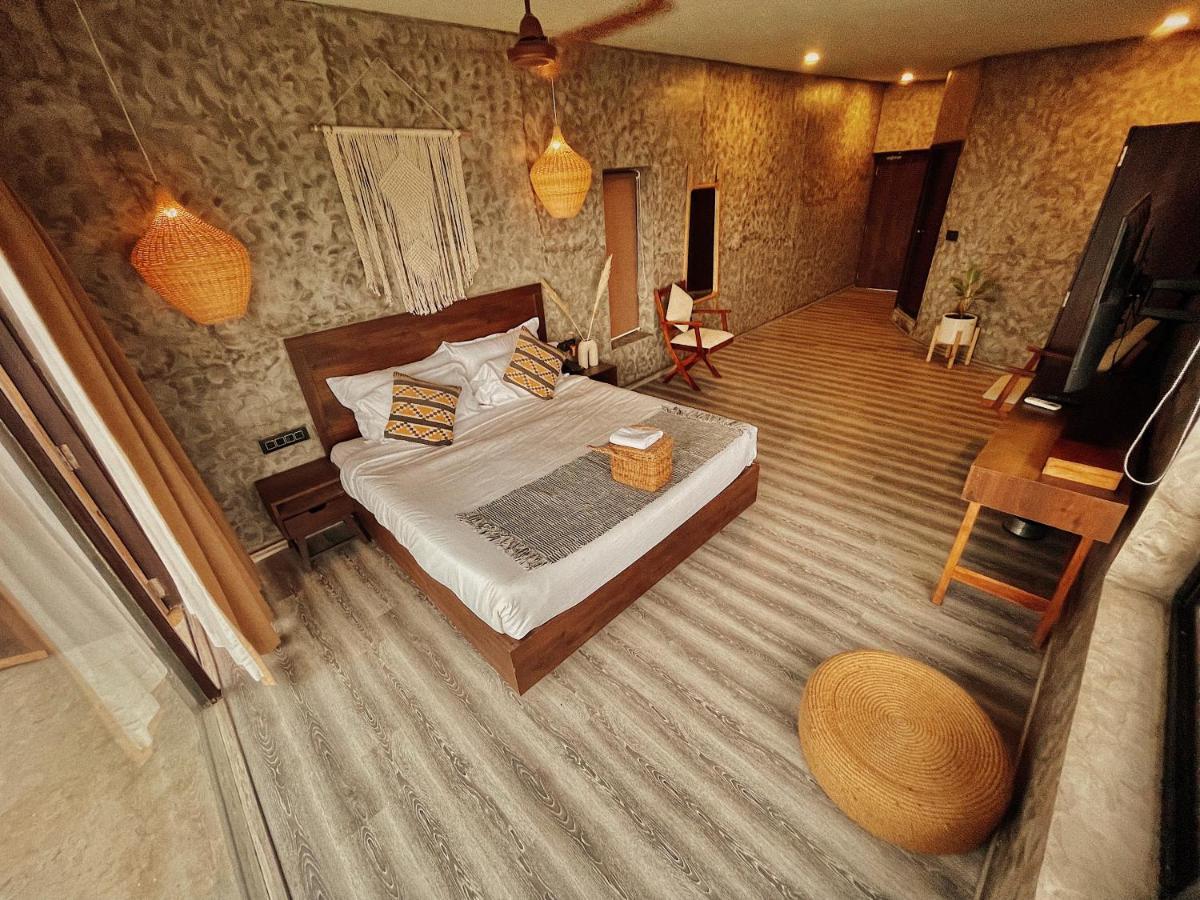 Ukiyo Beach Resort 만드렘 외부 사진